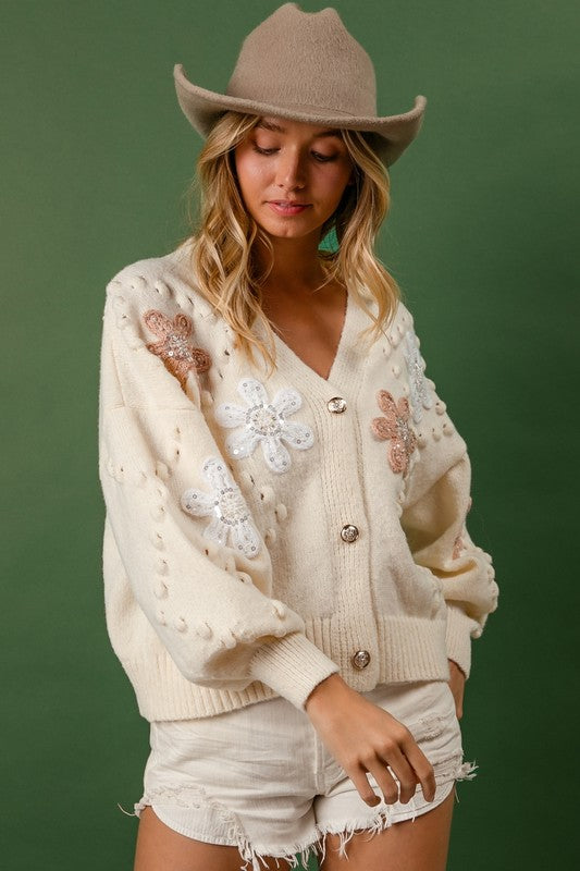 JEWELED FLOWER PATCHED BUTTONED CARDIGAN