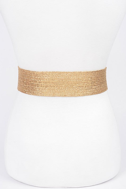 Gold rectangular buckle straw belt