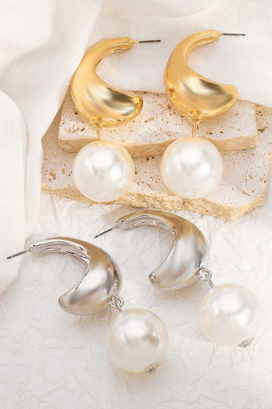 Gold Chunky Metal Pearl Dangle Earrings