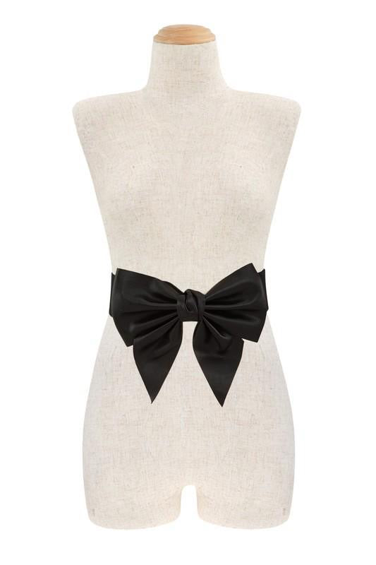 Belted black bow