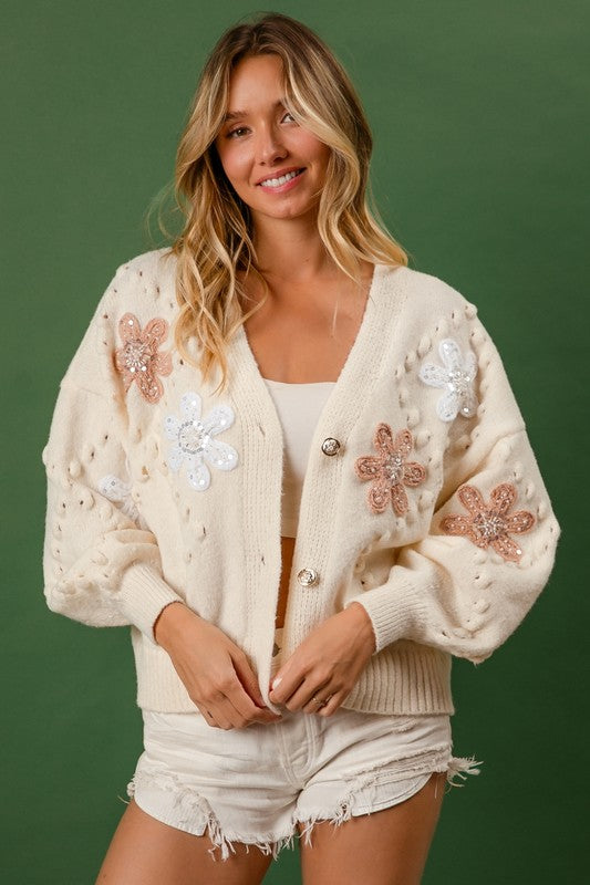 JEWELED FLOWER PATCHED BUTTONED CARDIGAN