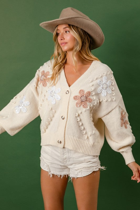 JEWELED FLOWER PATCHED BUTTONED CARDIGAN