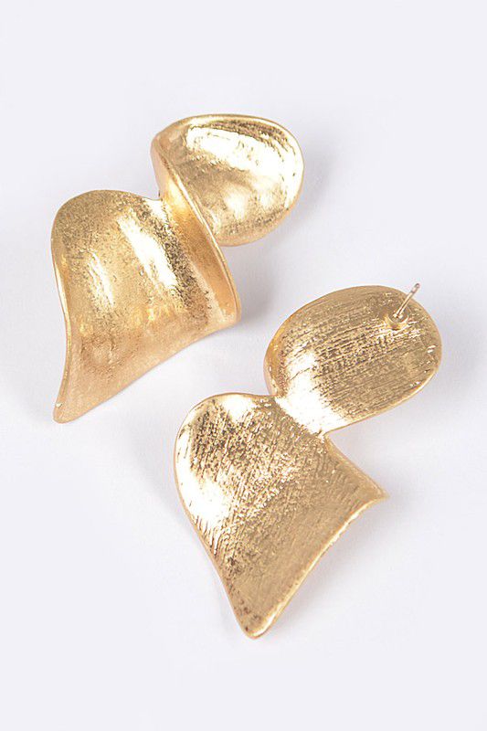 Gold swirl earrings