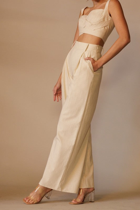 Linen Pleated Pant With Hidden Hook And Pockets