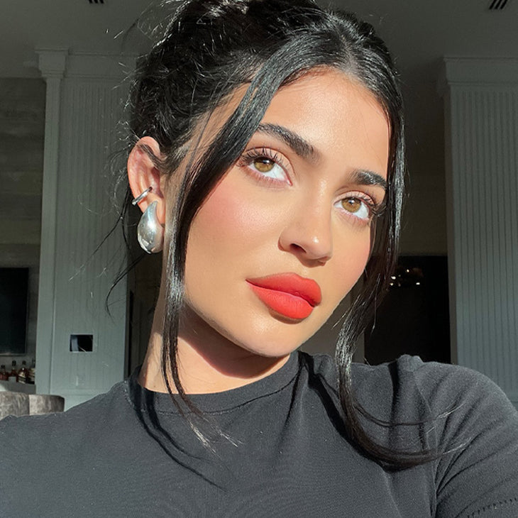 Kylie's Bright & Bold Look