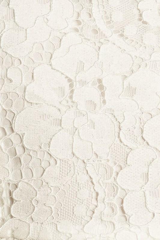 Lace Flower off white pant