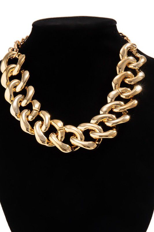 Heavy chain gold necklace