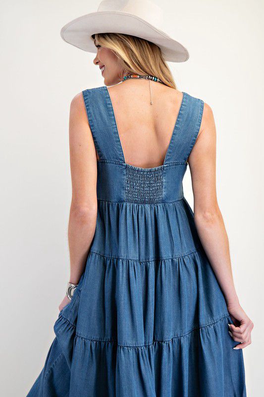 Washed denim maxi dress (Preorder)