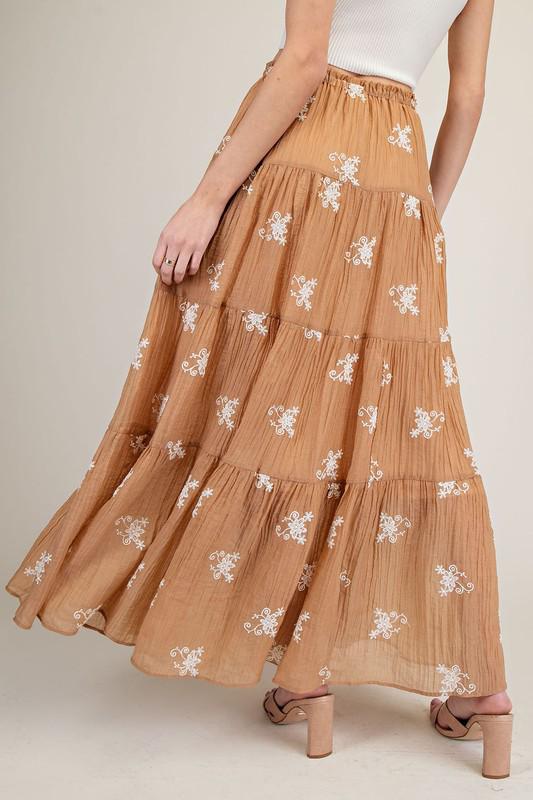 Capuccino embroidery skirt (Preorder)