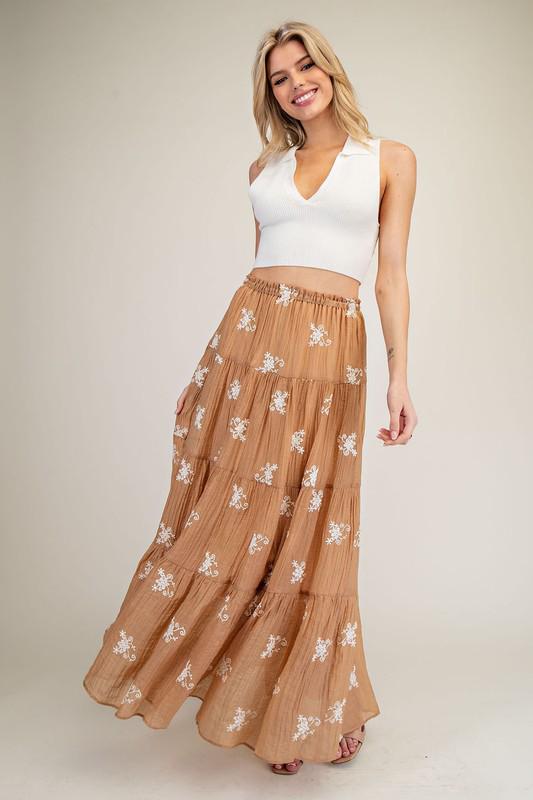 Capuccino embroidery skirt (Preorder)