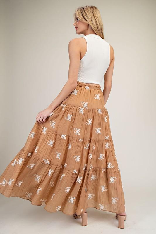 Capuccino embroidery skirt (Preorder)