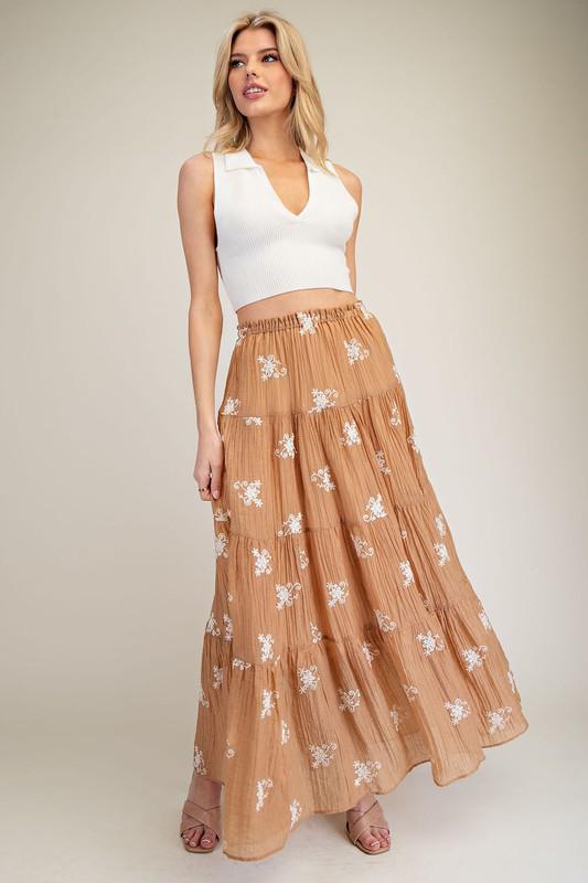 Capuccino embroidery skirt (Preorder)