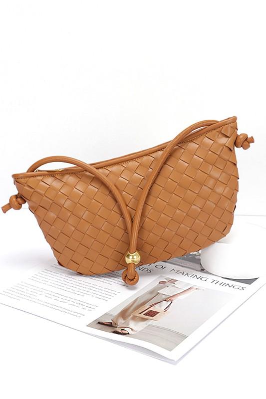 Camel straw textured shoulder bag