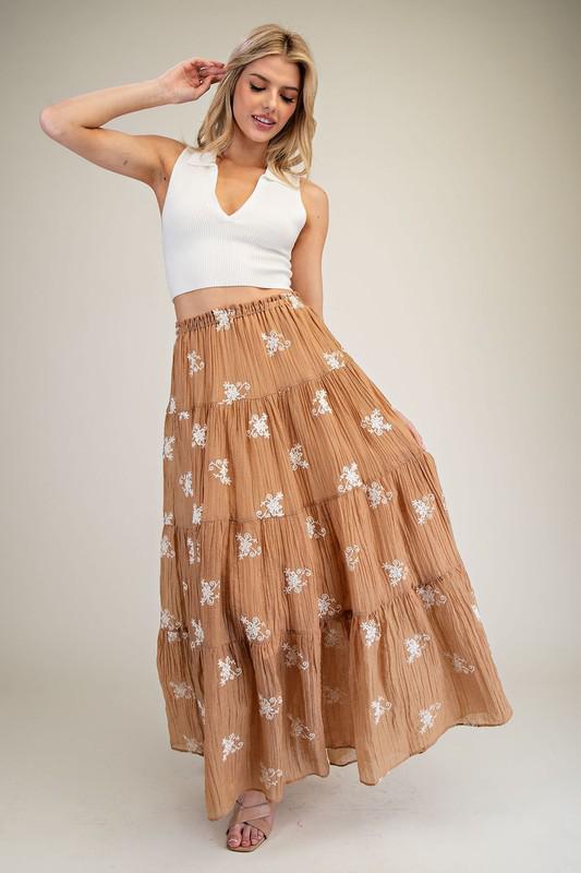 Capuccino embroidery skirt (Preorder)