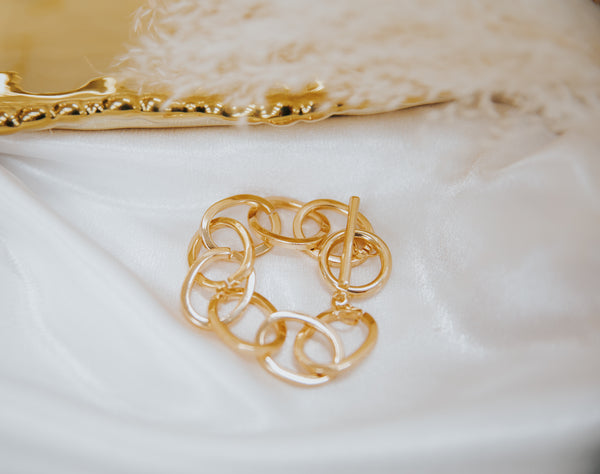 Bracelet circle gold